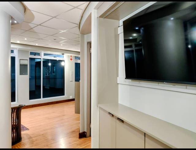 84M² OFFICE FOR SALE IN JEFFREYS BAY CENTRAL